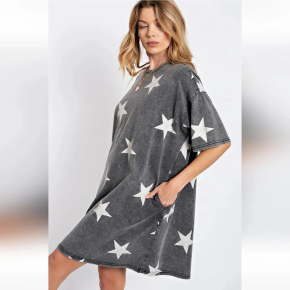 New! Easel Star Print Mineral Washed Ash T-shirt Dress - Picture 3 of 4